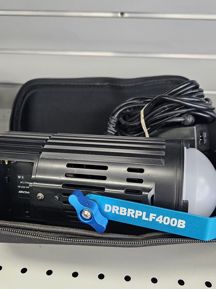Dracast Boltray LED Light. DRBRPLF400B. ASK FOR RYAN. #10(contact info removed)
