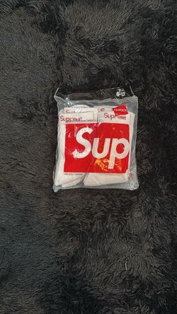 WHITE SUPREME SOCKS (4 PAIR)