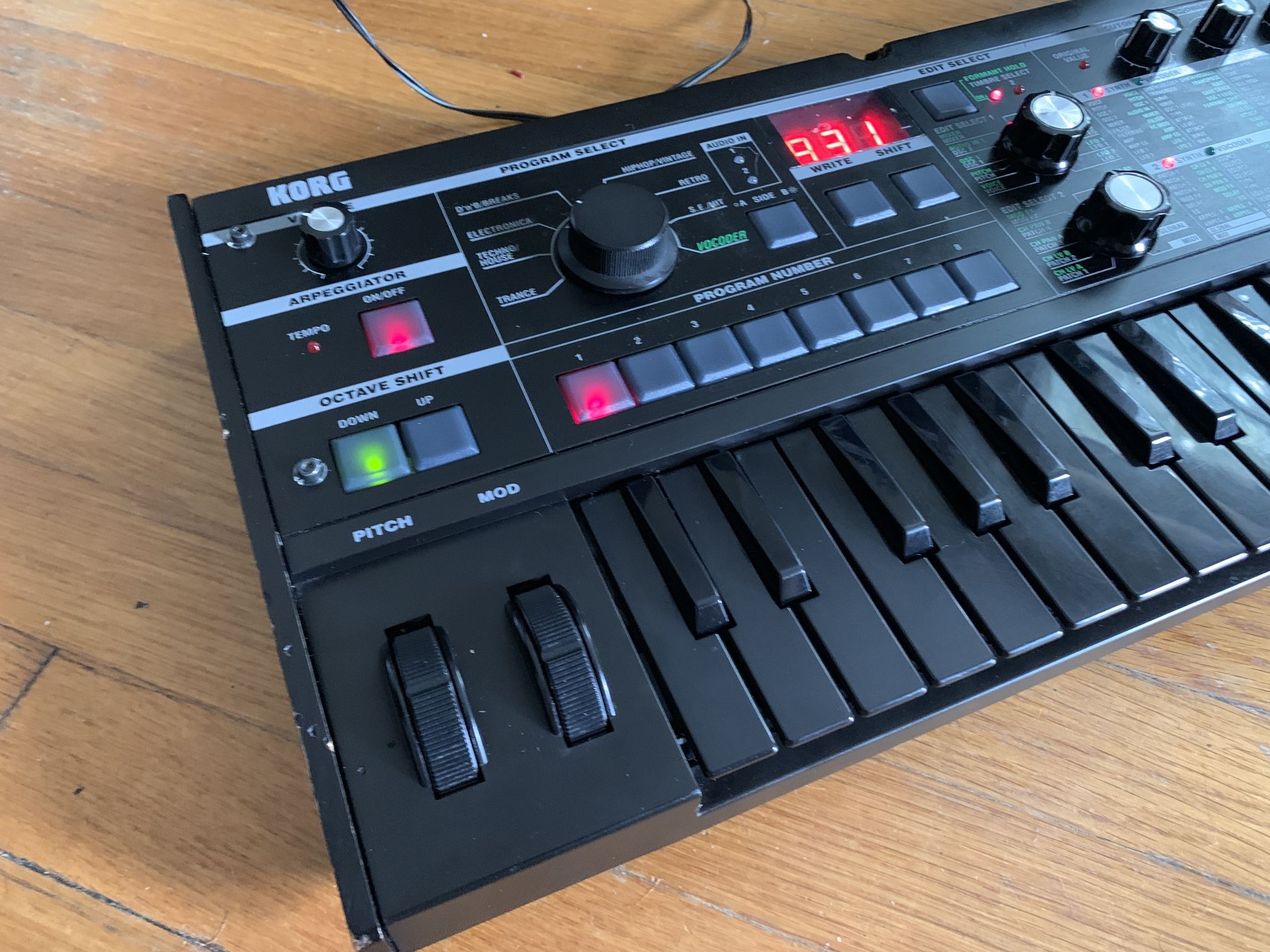 MicroKorg Black