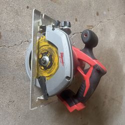 Milwaukee skillsaw