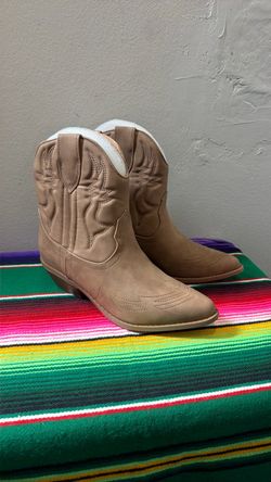 Tan Western Cowboy Ankle Boots