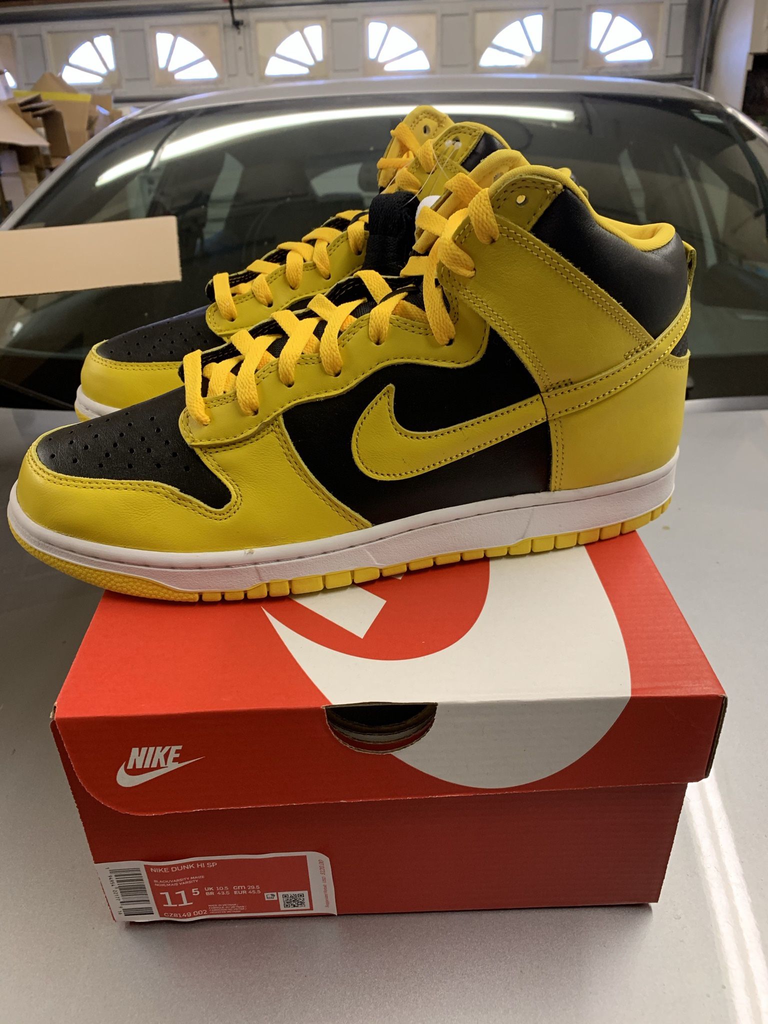 Nike Dunk High Black Yellow New Size 11.5