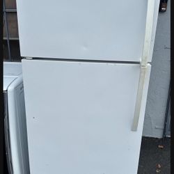 Refrigerator Kenmore 