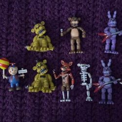 Funko 2016 Five Nights at Freddy’s Collectible Vinyl Figure Set