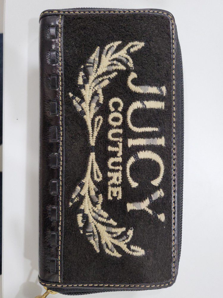 Juicy Couture Black Leather Wallet and checkbook cover for Sale in Newberg,  OR - OfferUp