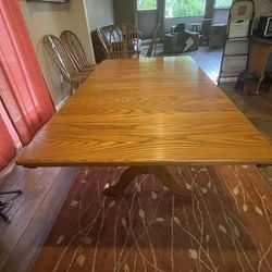 Amish Extendable Dining Table & Chairs