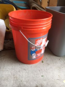 Construction bucket
