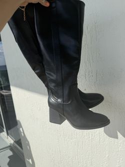 Black Knee-High Heeled Boots, Bare Traps, Size 5.5/6, Worn Once