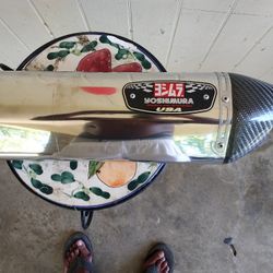 Yoshimura R77 Slip On Exhaust 