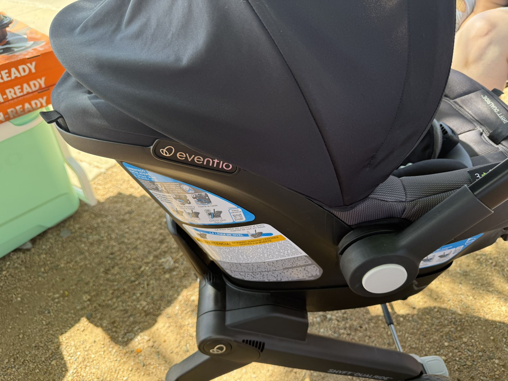 Evenflo Car seat And Stroller In One