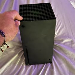 Xbox One X 