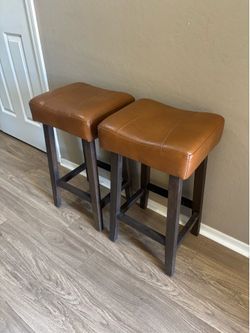 Modern Counter Height Bar Stools (Set of 2) – Brown Faux Leather
