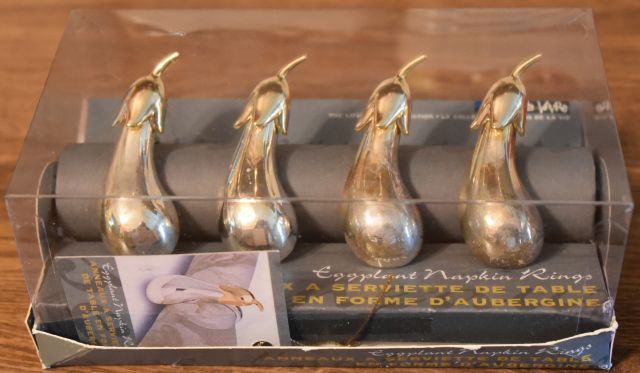 Joie De Vivre 4 Napkin Rings Eggplant Gold & Silver Tone Metal Holders Round