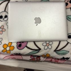 Max Book Pro