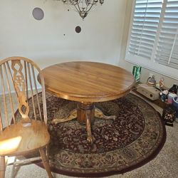 OAK TABLE / 4 chairs / Leaf