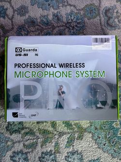 Guarda US-81 Dual UHF Wireless Microphone System