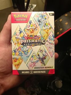 Pokémon Scarlet & Violet Prismatic Evolutions Booster Bundle