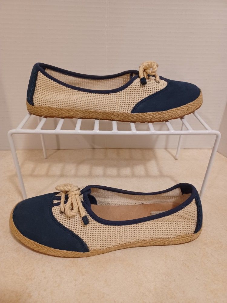 Ugg Australia Ivory & Navy Slip-On Shoes Size 8