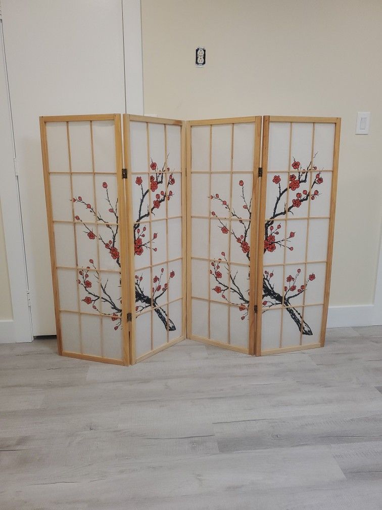 Oriental Theme Room Divider H 57 in x each panel W 17 in