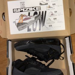 jordan spizike low black - size 4.5Y (W6)