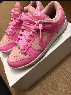 Pink Nike dunks
