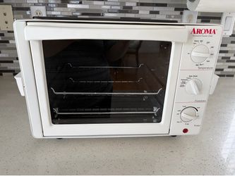 Super SALE Aroma Rotisserie / Toaster Oven