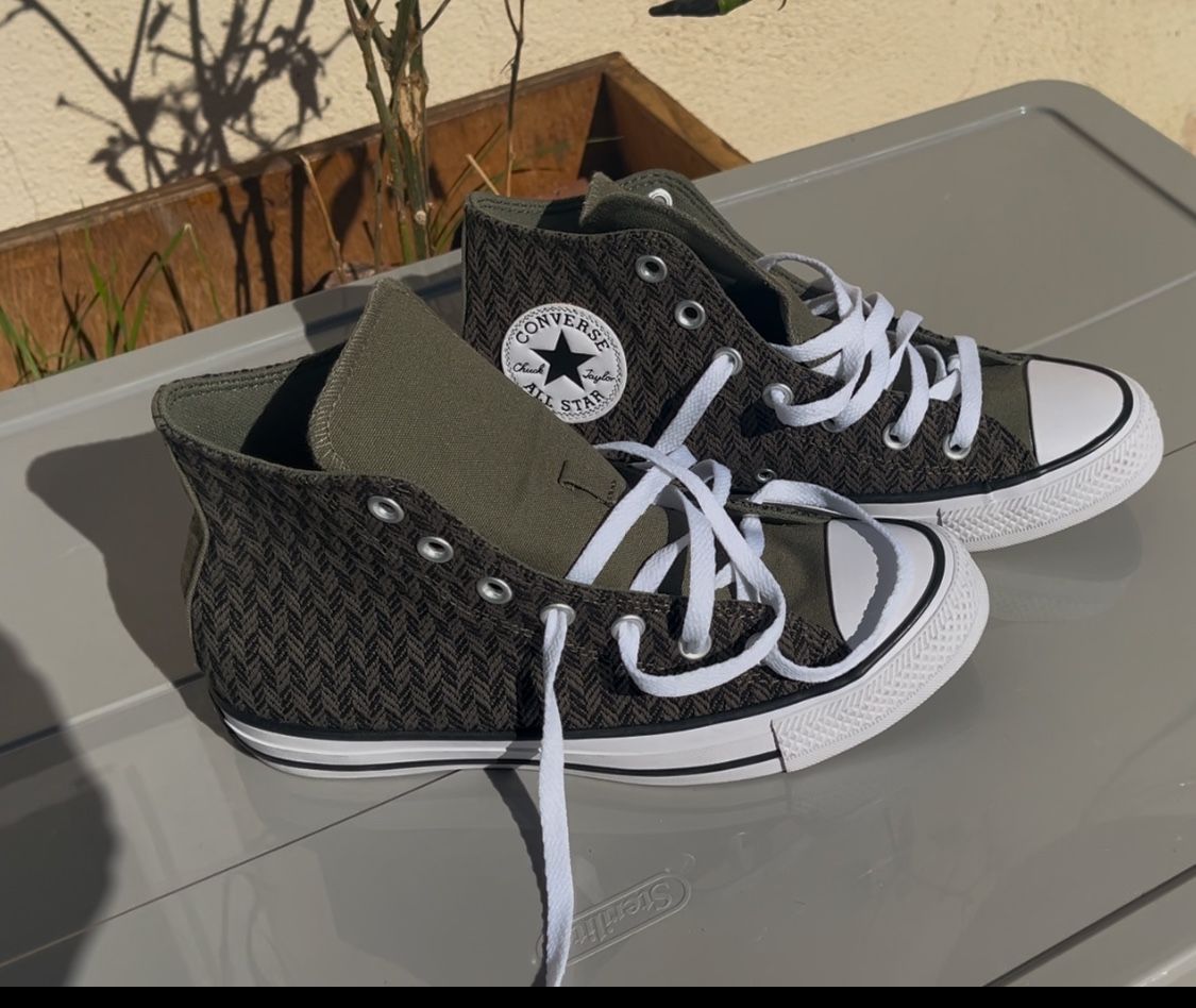 Converse Size 8