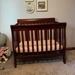 Mini-crib