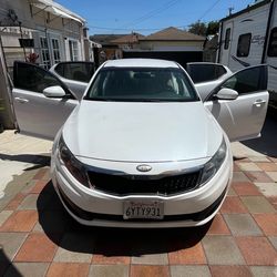 2013 Kia Optima white