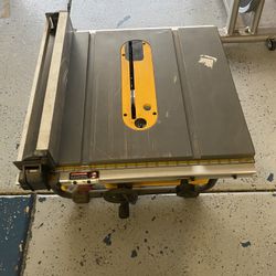 Dewalt Table Saw 8. 1/4