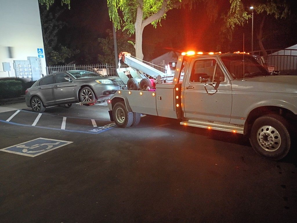 Towtruck Gas Runs GREAT! TAGGED 2026