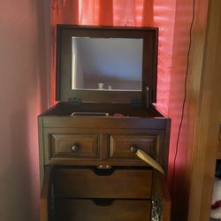 Jewelry cabinet 120