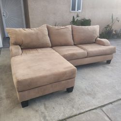 Small Sectional (Could Deliver)