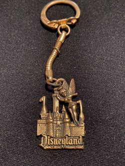 RARE Vintage Disneyland Magic Castle Keychain