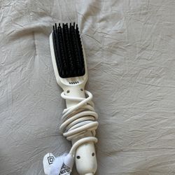 Monat straighter brush 