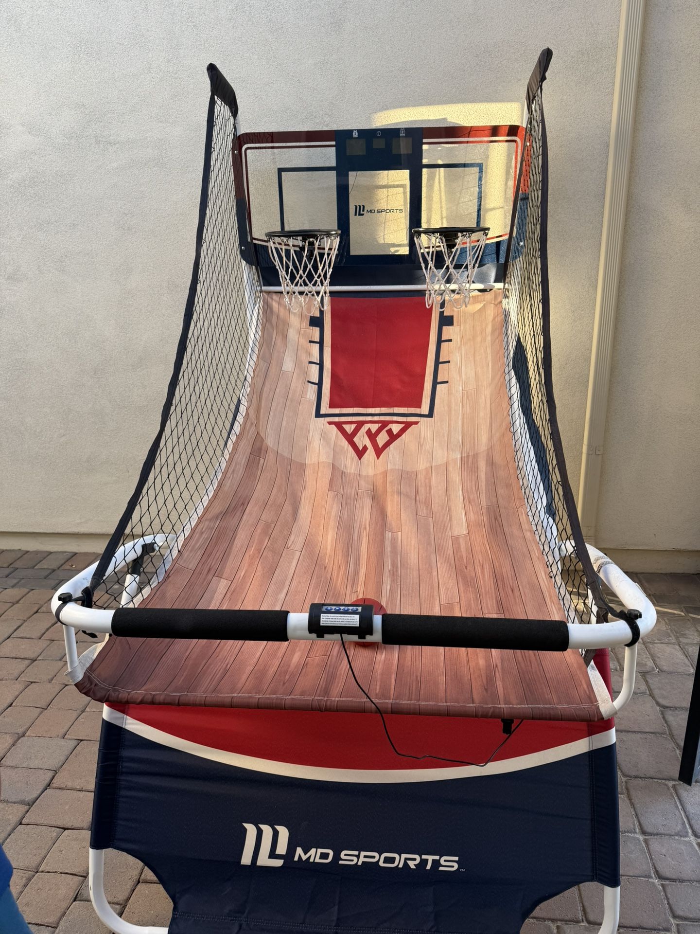 MD BASKETBALL DOUBLE HOOP