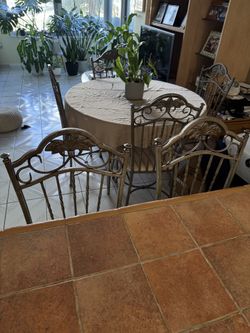 Dining Set For 4 With Matching Bar Stools