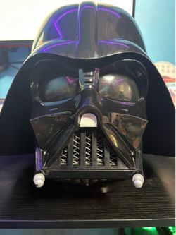 Hasbro Black Series Darth Vader Helmet
