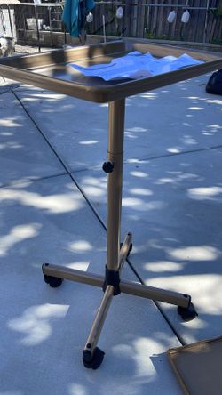 Mobile salon service tray(gold)