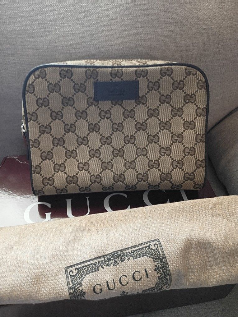 Gucci GG Supreme Belt Bag