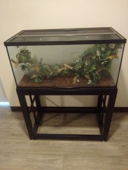 500 Gallon Tank with Stand