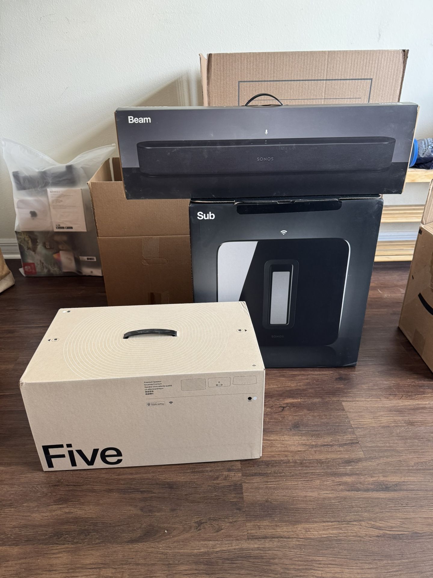 Sonos Kit In Box- 1 Beam - 2 One - 1 Sub - 1 Five