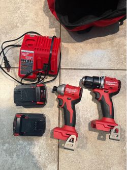 Milwaukee brushless drill set