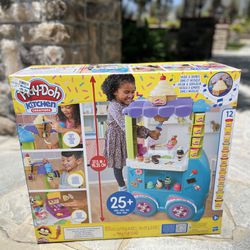 New Play-Doh Kitchen Creations Ultimate Ice Cream Kid Toy Truck Playset