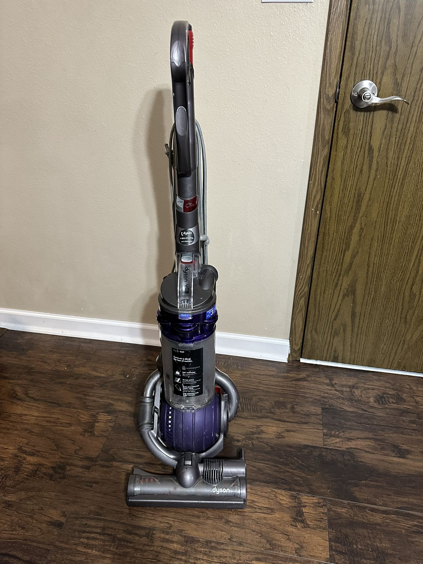 vacuum cleaner Dyson DC 25