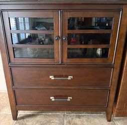 Media console