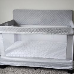 Full size crib (portable/storable)