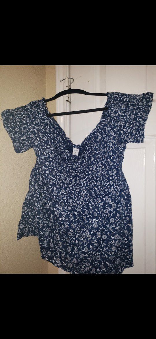 Woman's Xl Clothing,all $15,used But Great Condition 