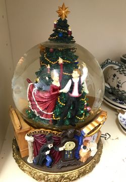 Christmas snow globe