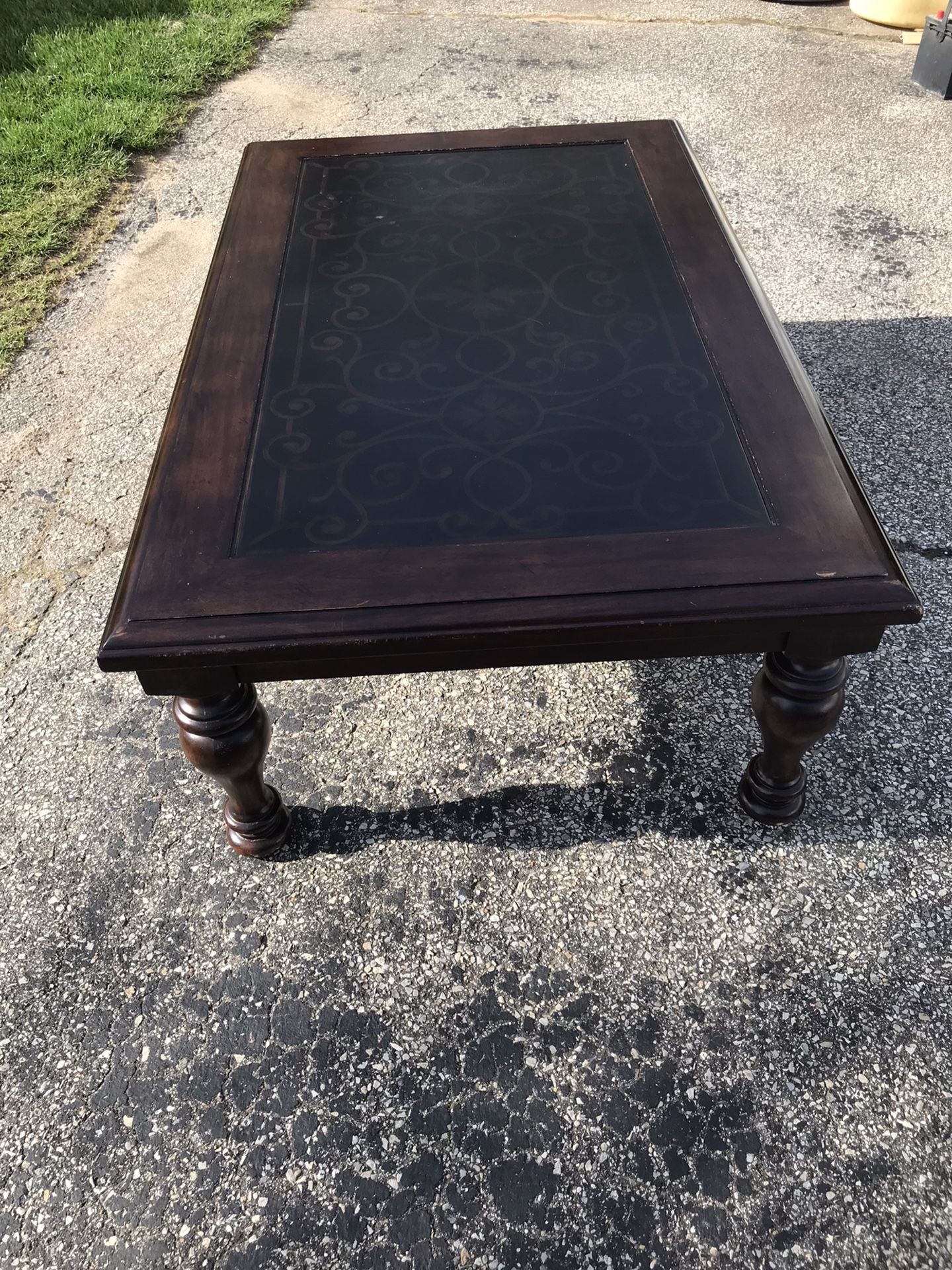 Raymour & Flanigan Coffee Table And End Table 